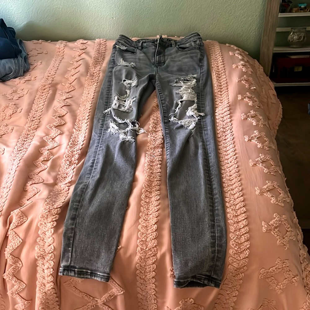 American Eagle “next level stretch”. Size 2 light black/ grey color.